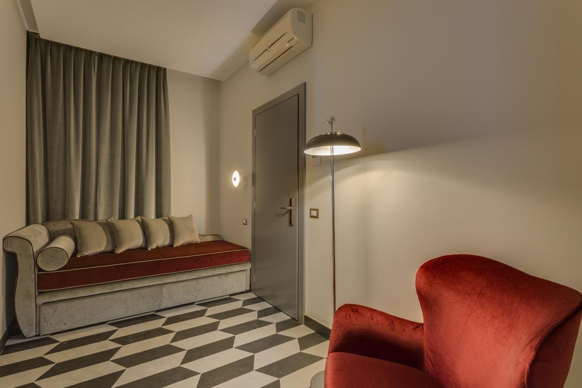 Standard Suite