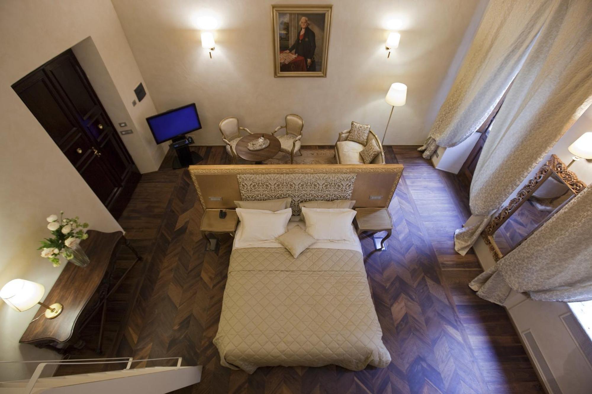 Deluxe Double Room steam bath