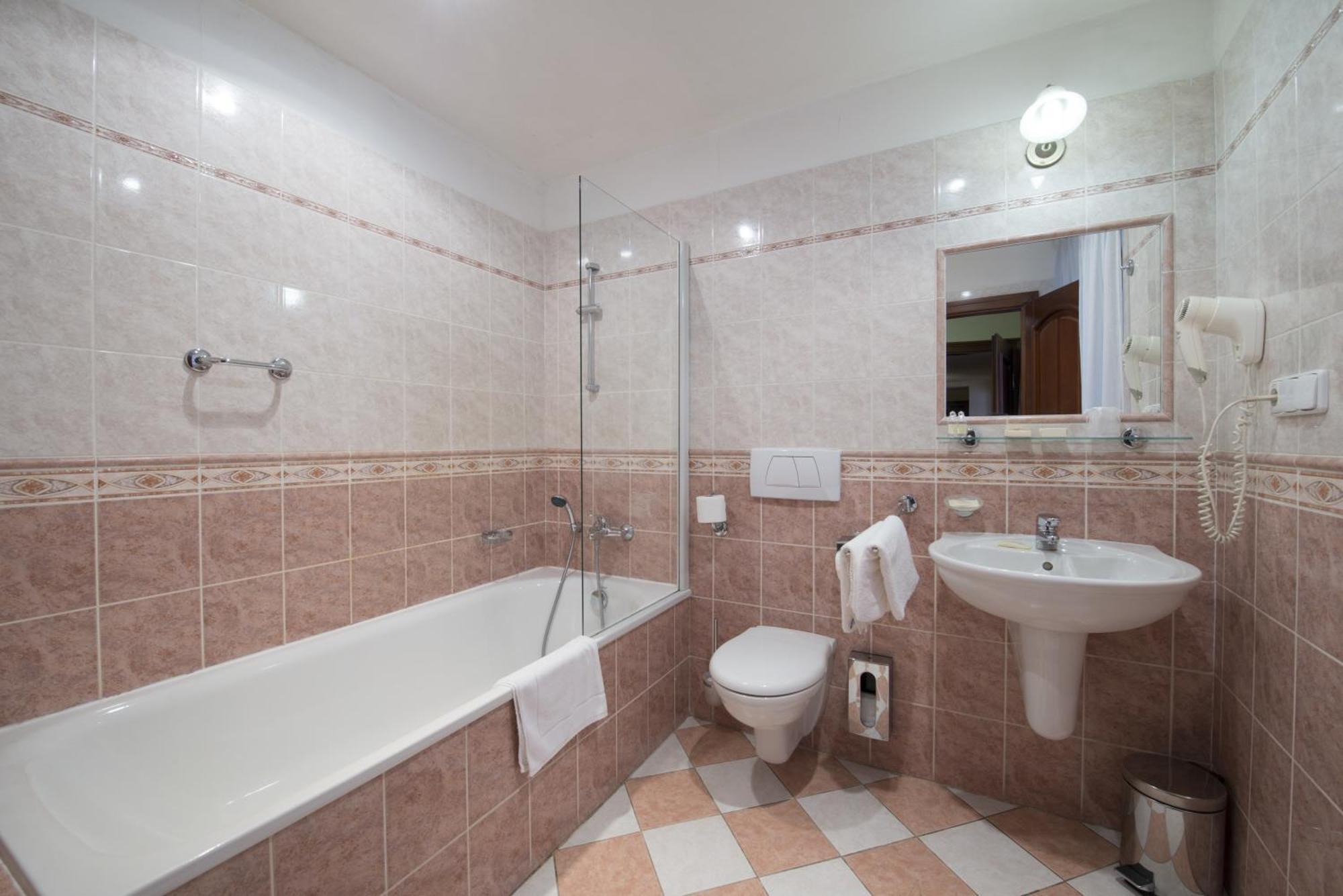 Small Twin Room