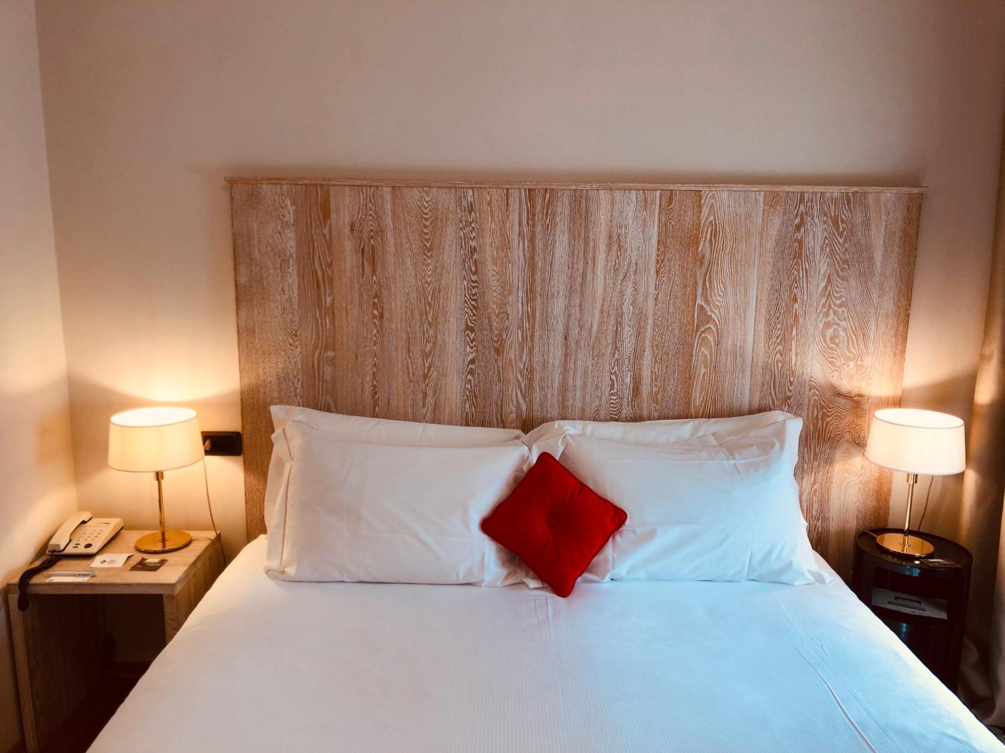 Classic Queen Room