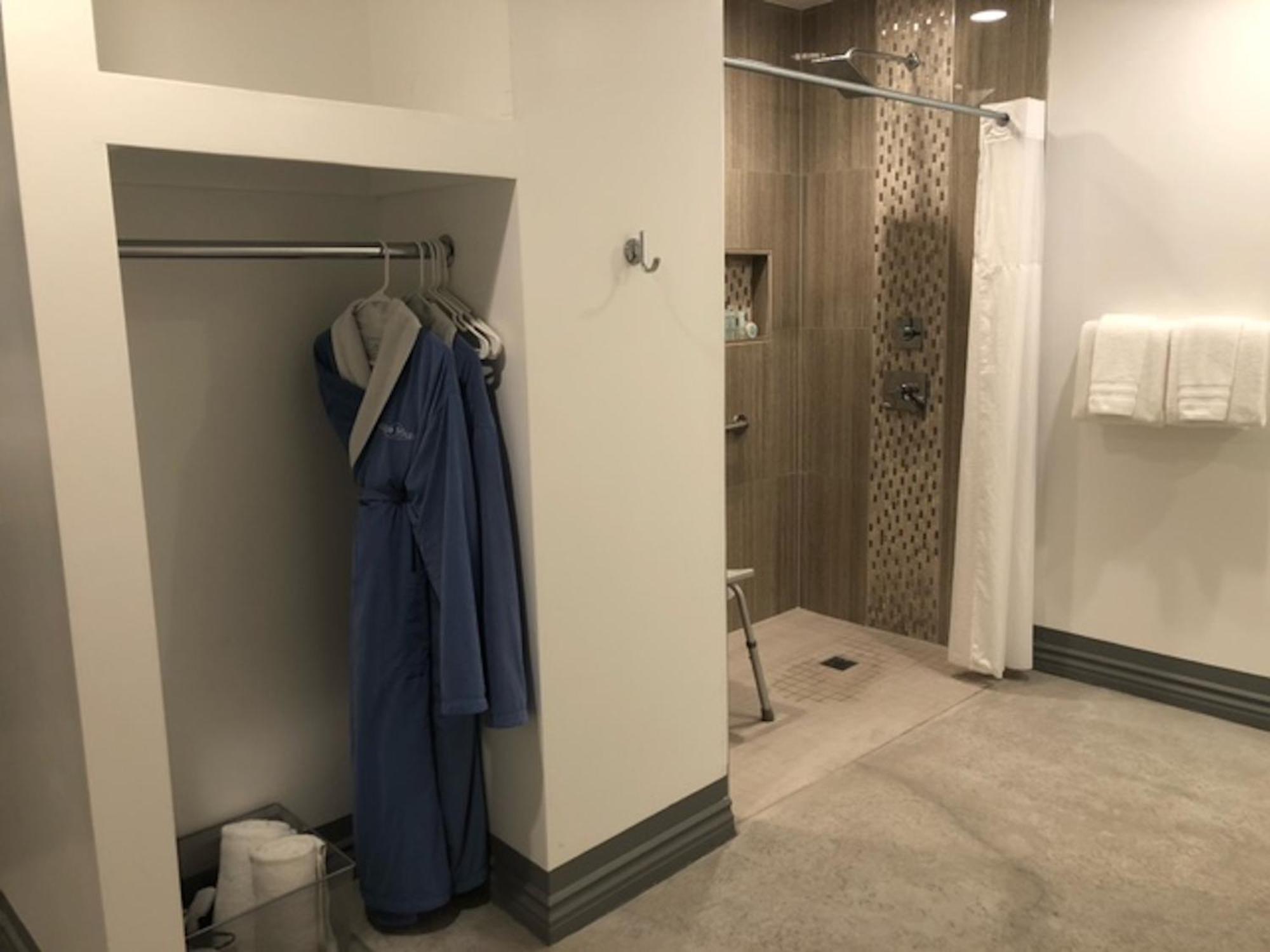 King Room Roll Shower Disability Access