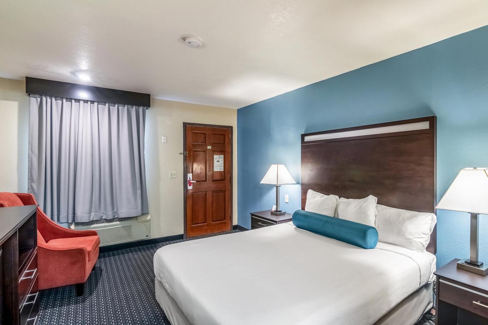 Queen Room