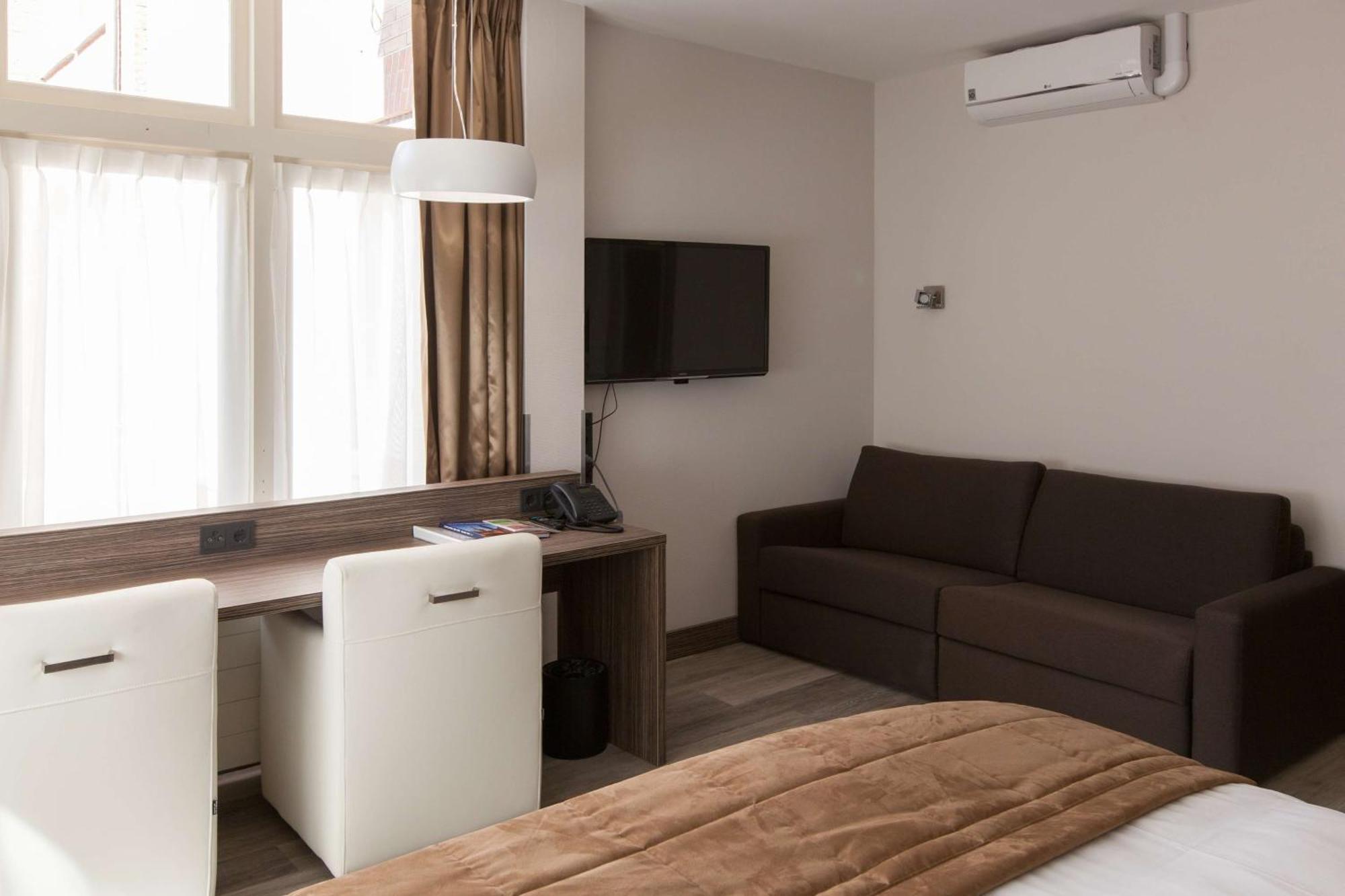Family Twin Room