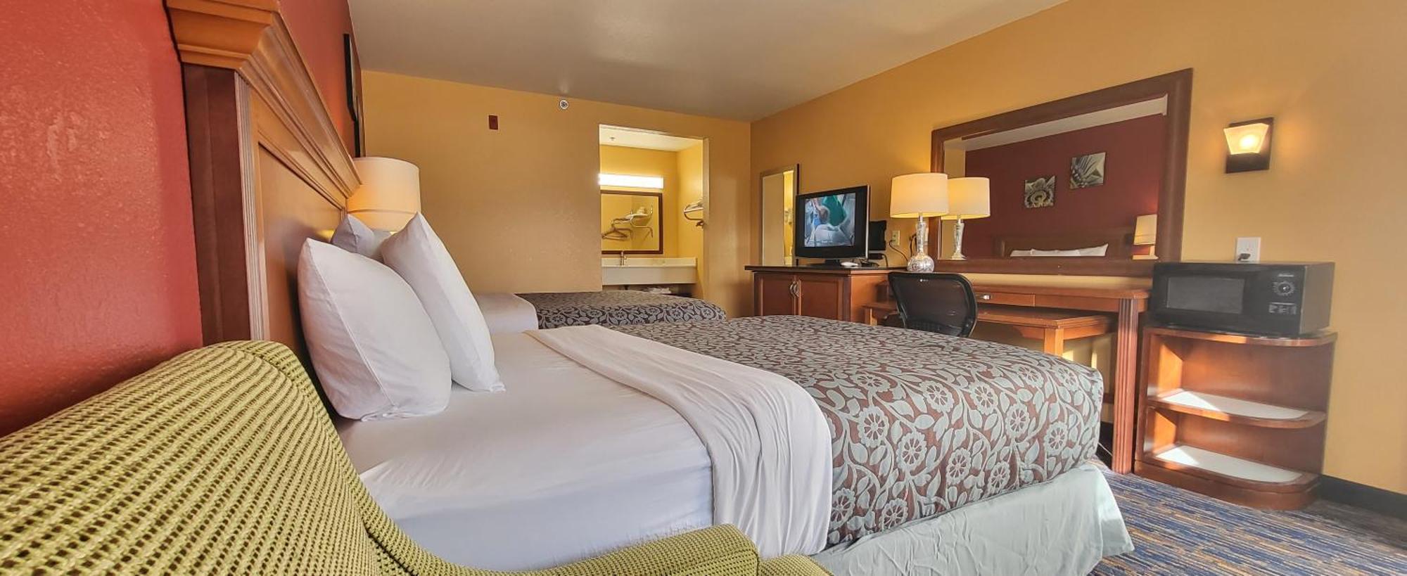 Deluxe Queen Room Two Queen Beds Non-Smoking