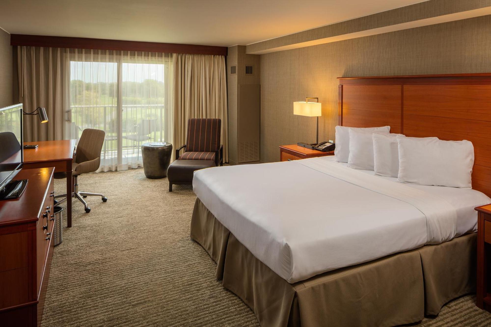 Standard King Room