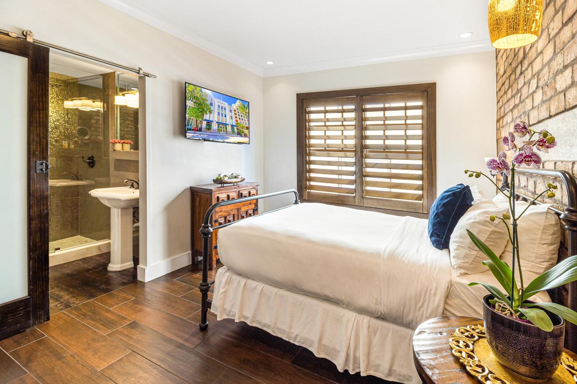 Classic King Room