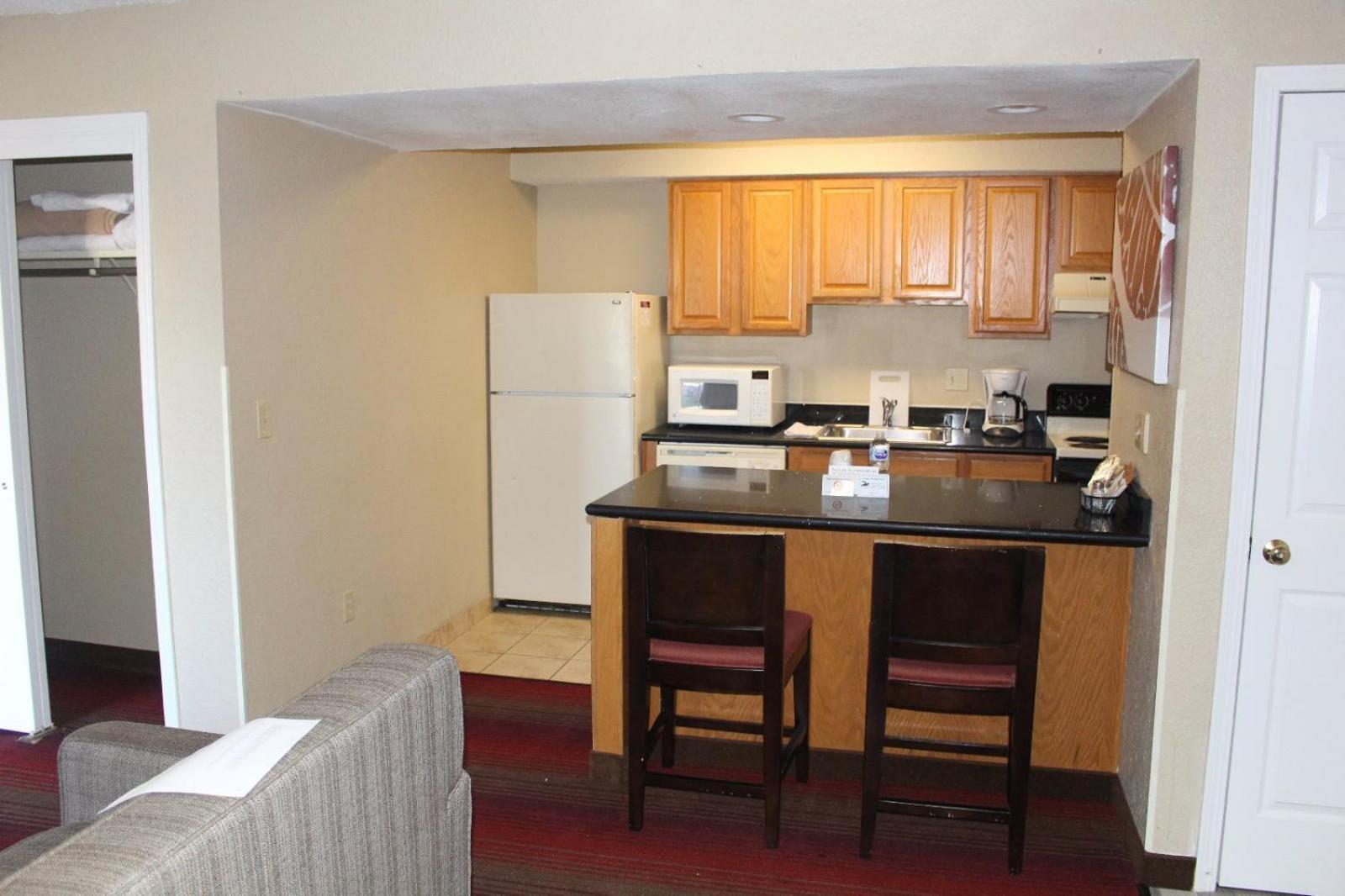 2 Queen Beds, Studio, Suite, Non-Smoking