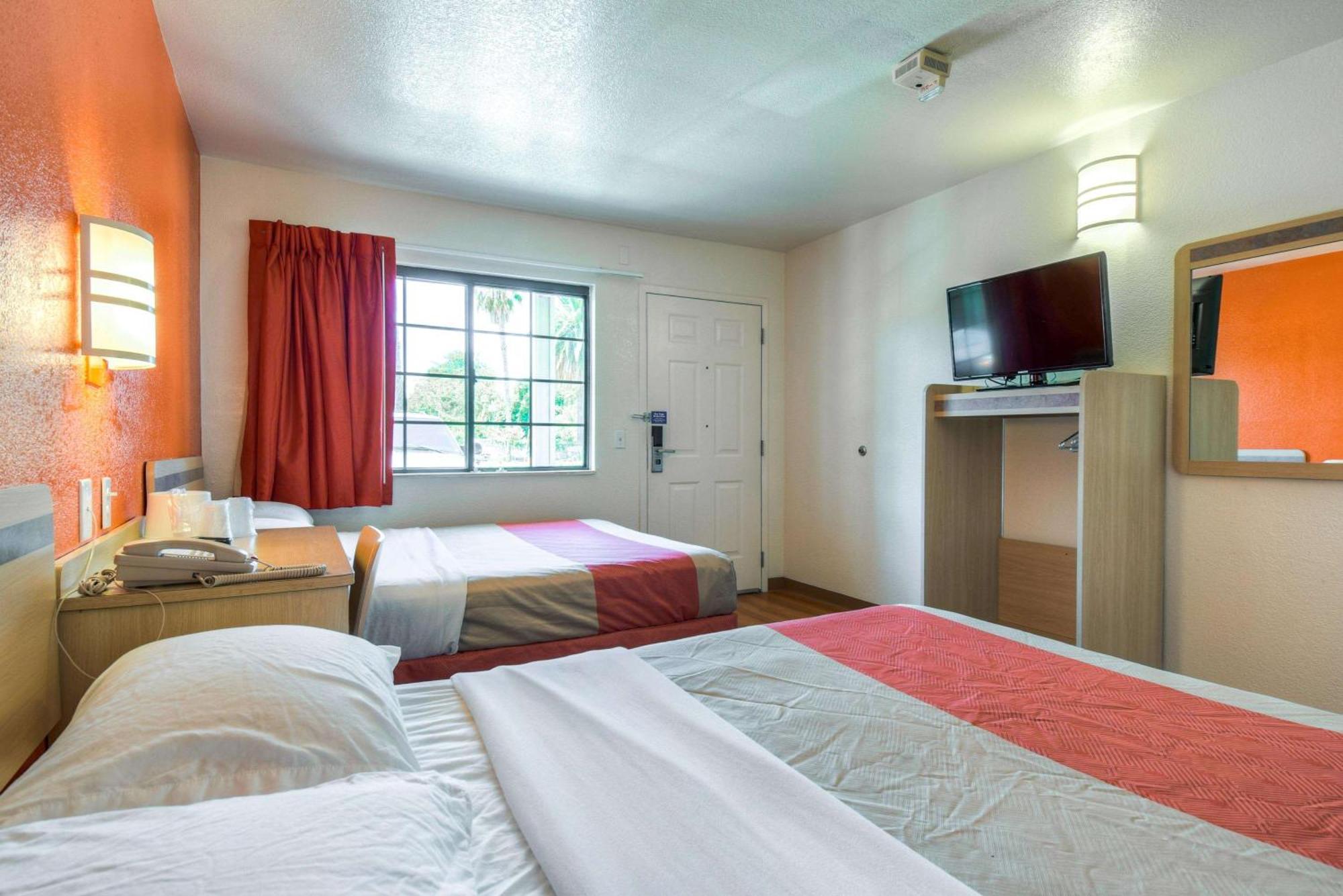 Queen Room Two Queen Beds Disability Access Roll Shower