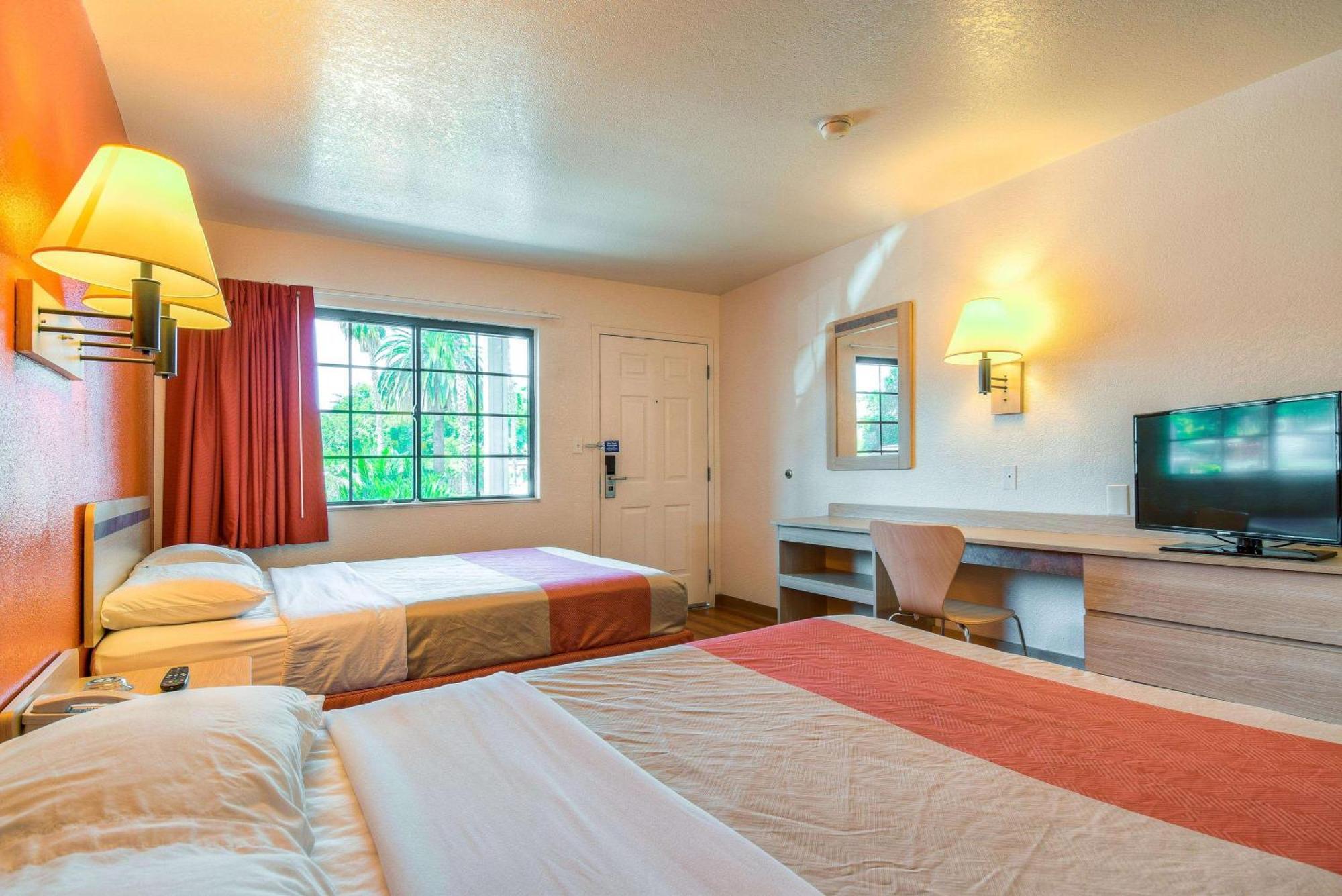 Queen Room Two Queen Beds Disability Access Roll Shower
