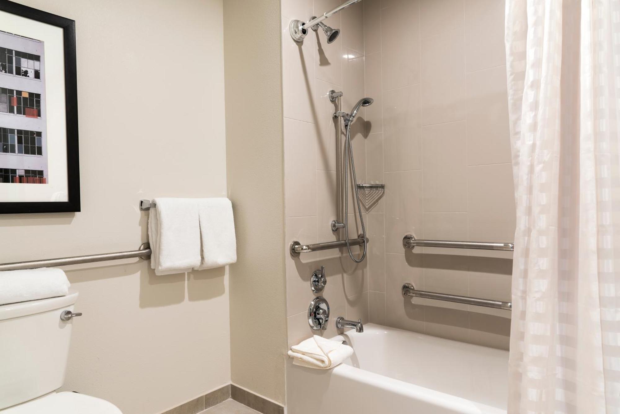 King Room with Accessible Tub,1717127082:JPEG