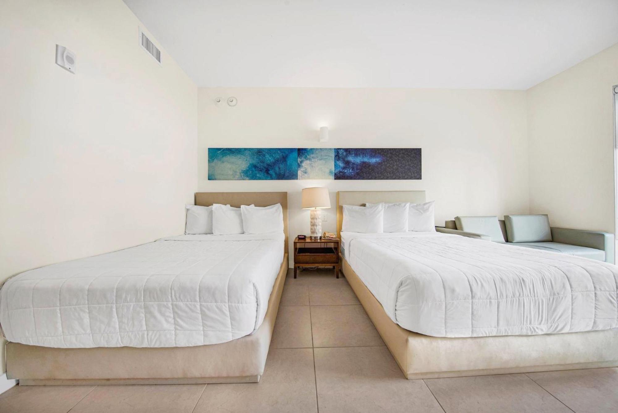 Deluxe Two Double Beds