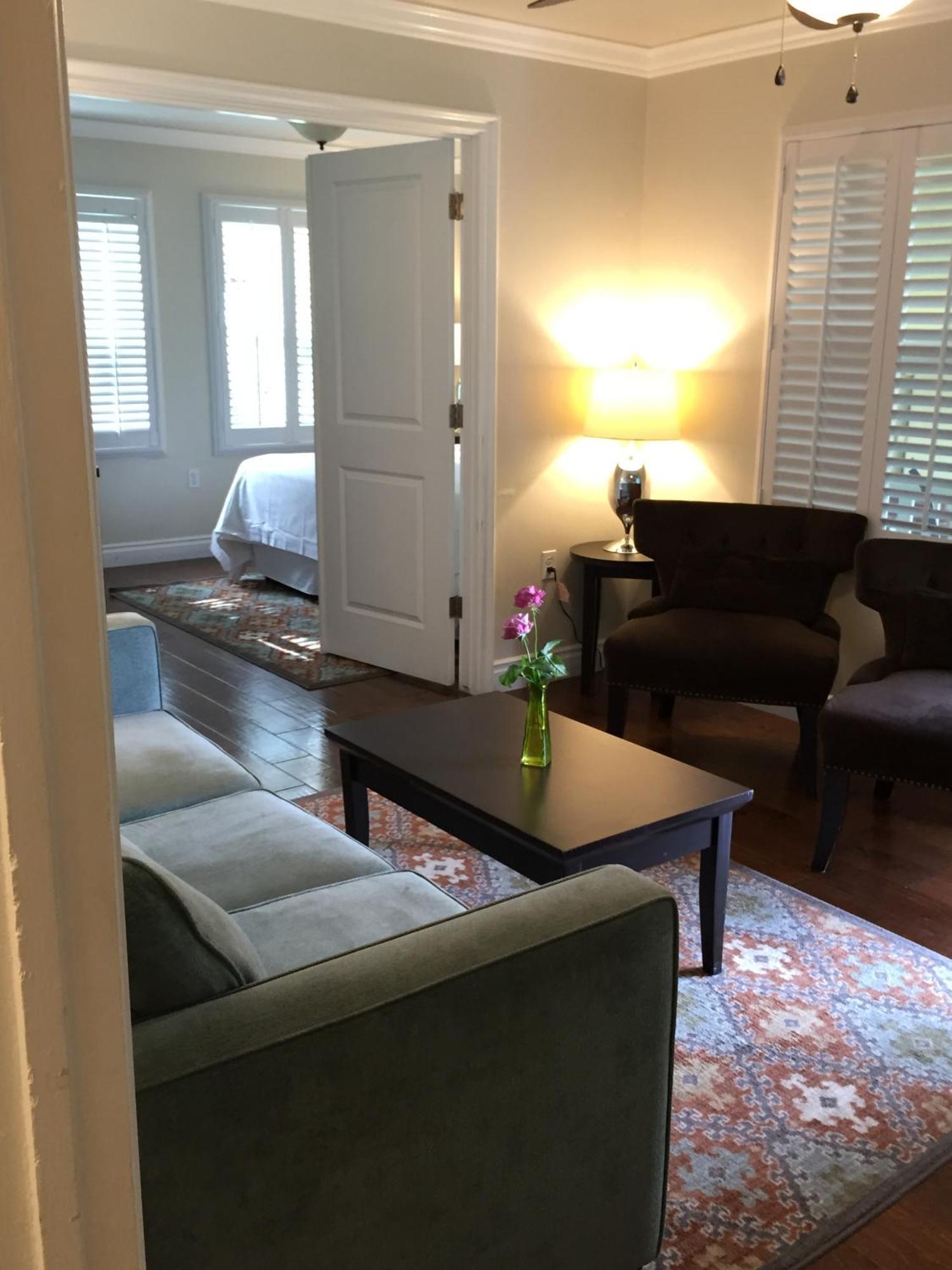 Deluxe King Suite