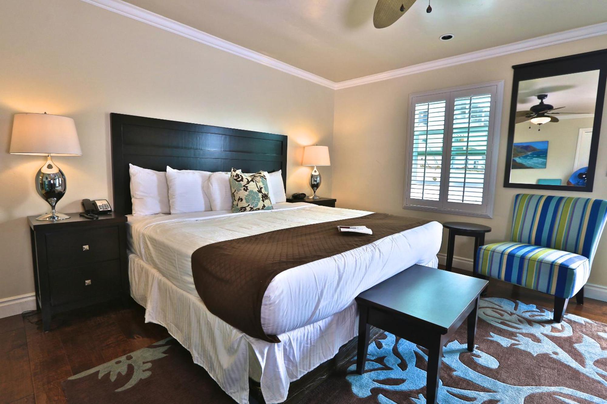 Deluxe King Room
