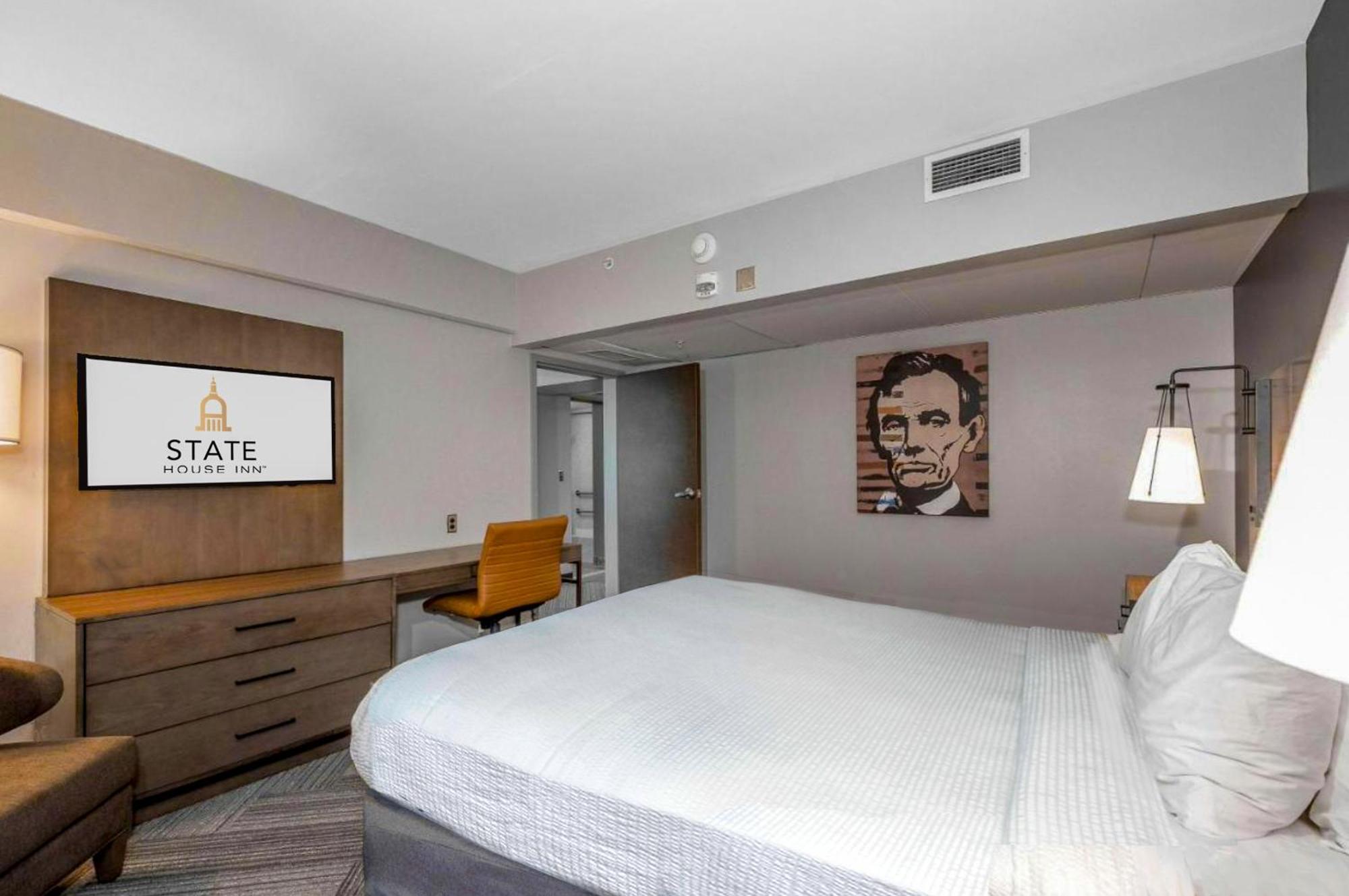 Standard King Room
