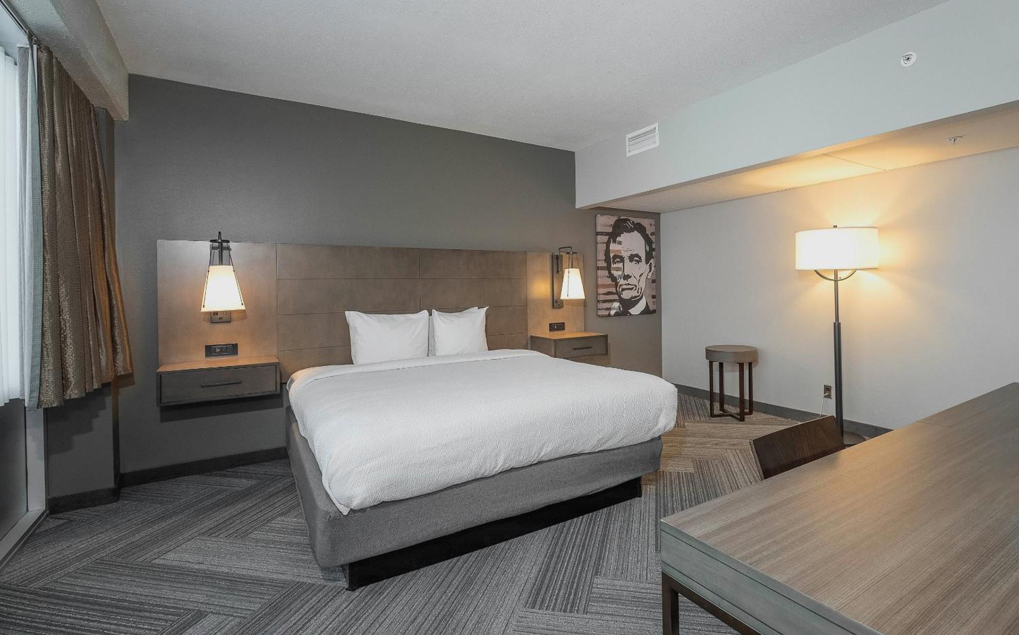 Standard King Room