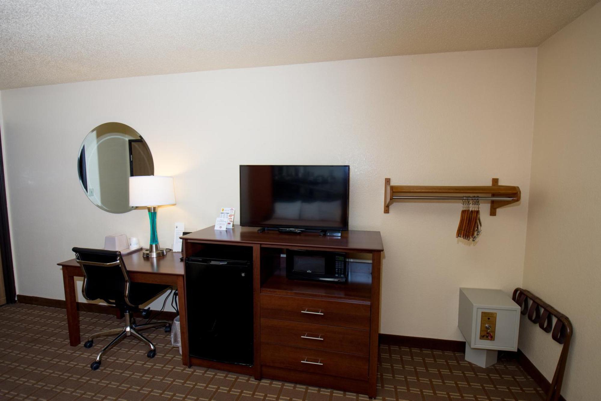 Queen Room Mobility Access or Non-Smoking