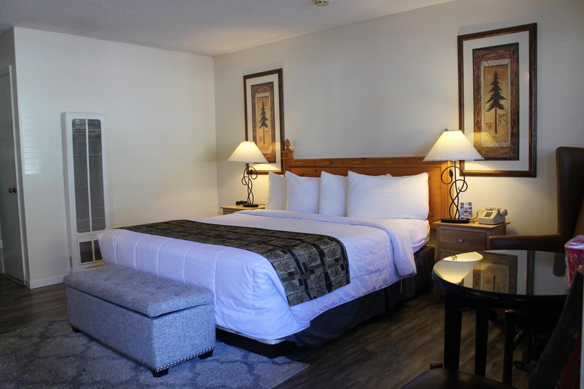 Standard King Room