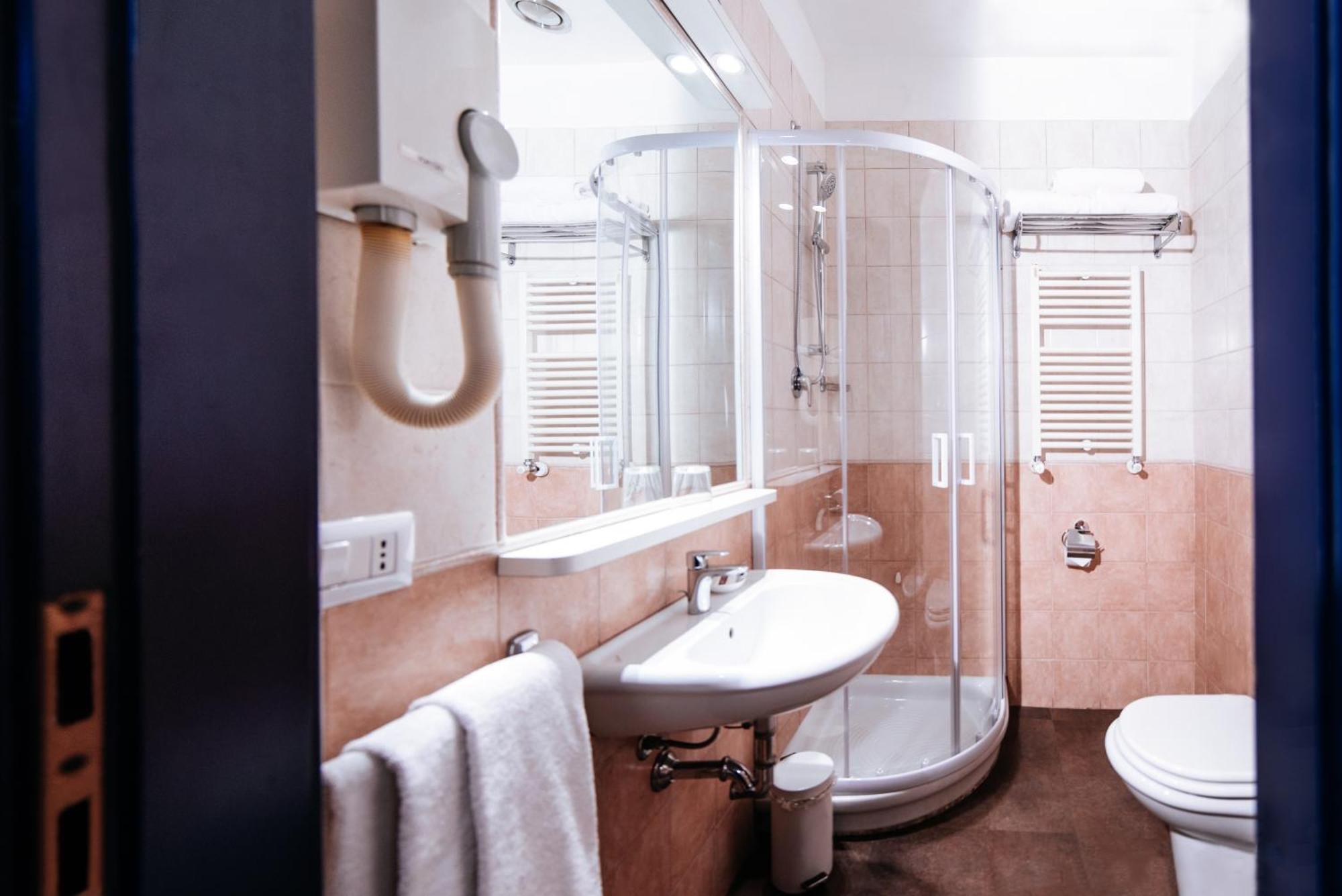 Classic Single Room
