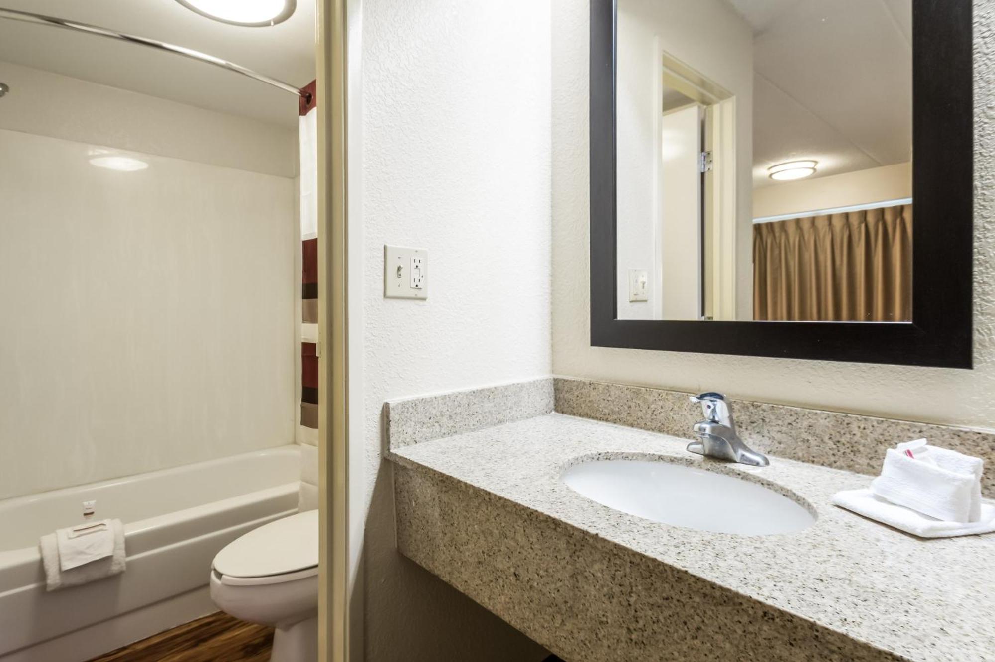 Deluxe Room with Two Double Beds Non-Smoking