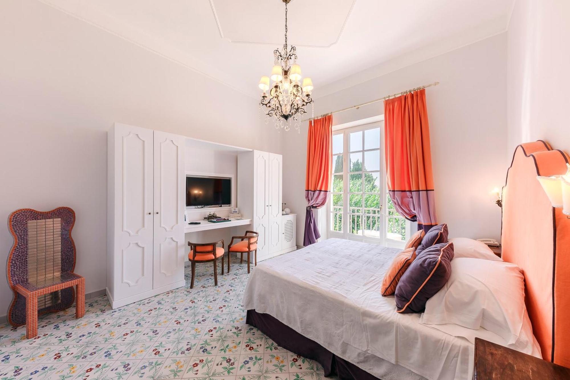 Comfort Double or Twin Room Partial Sea View