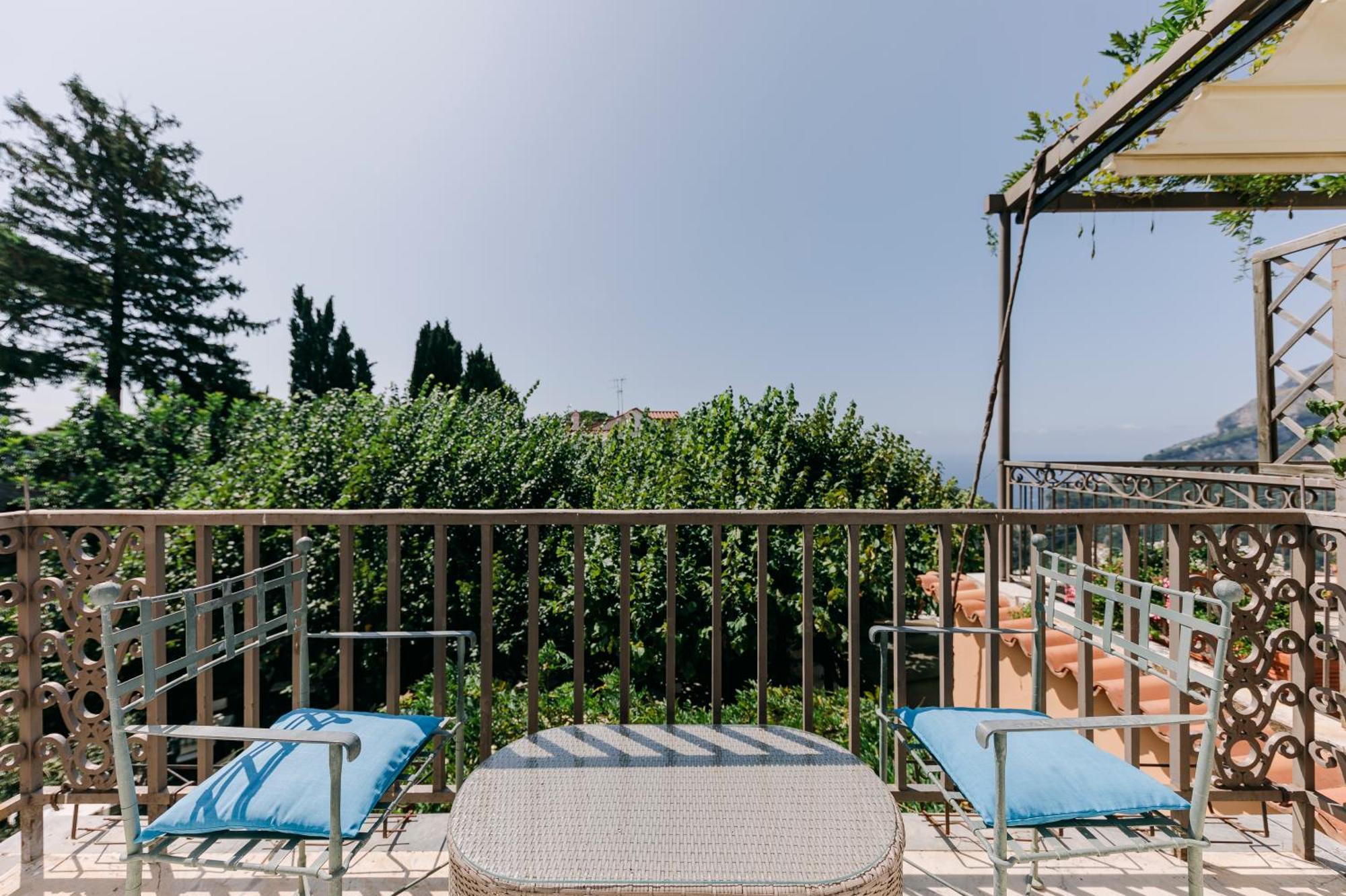 Comfort Double or Twin Room Partial Sea View