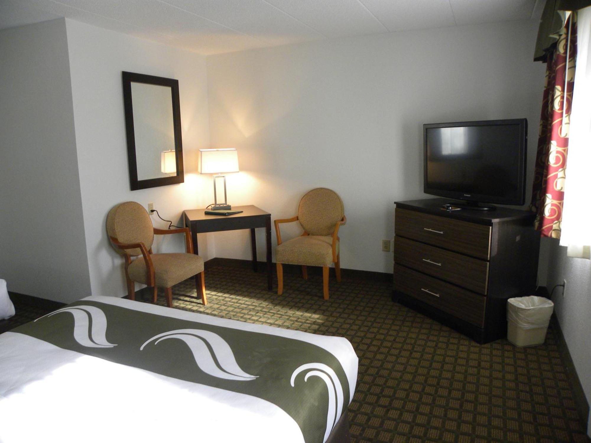 Queen Room Two Queen Beds Non-Smoking