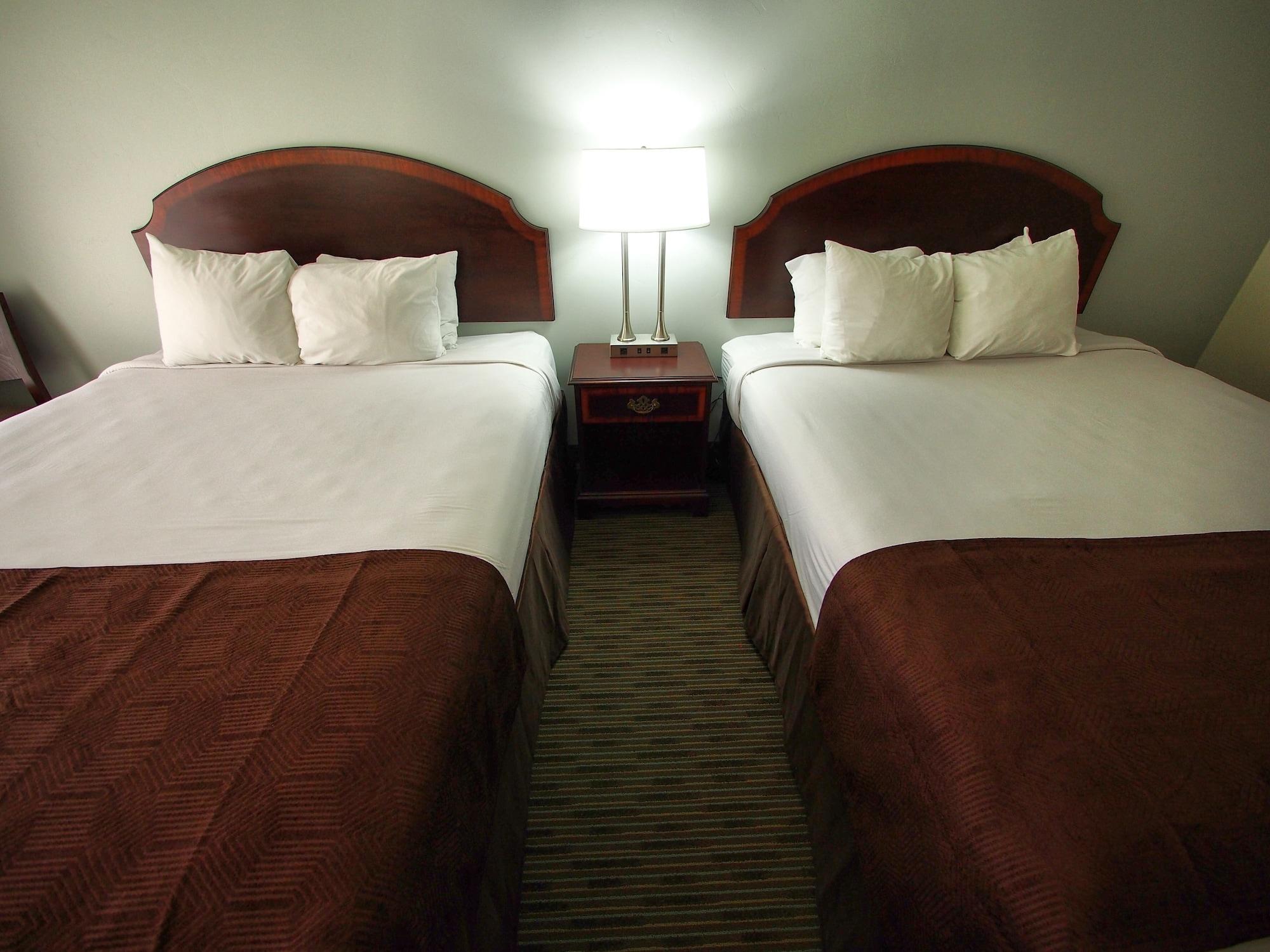 Queen Room Two Queen Beds Non-Smoking