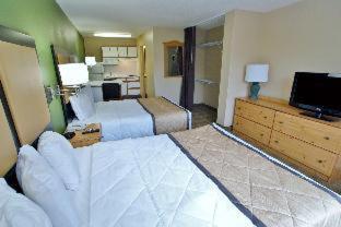 Studio 2 Queen Beds Non-Smoking