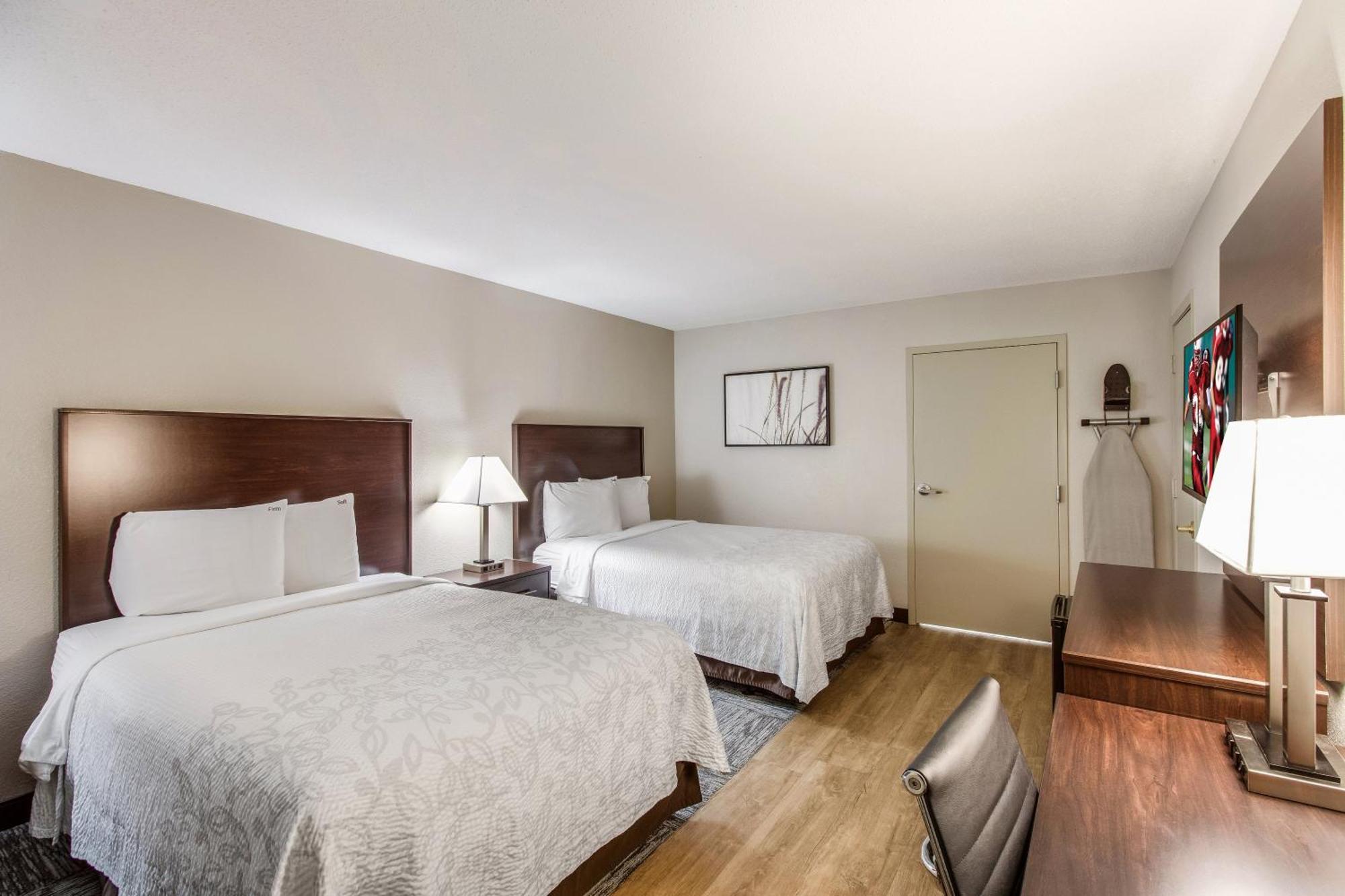 Deluxe Room with Two Double Beds Disability Access Roll-In Shower Smoke Free
