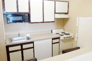 Deluxe Studio Two Queen Beds Non-Smoking