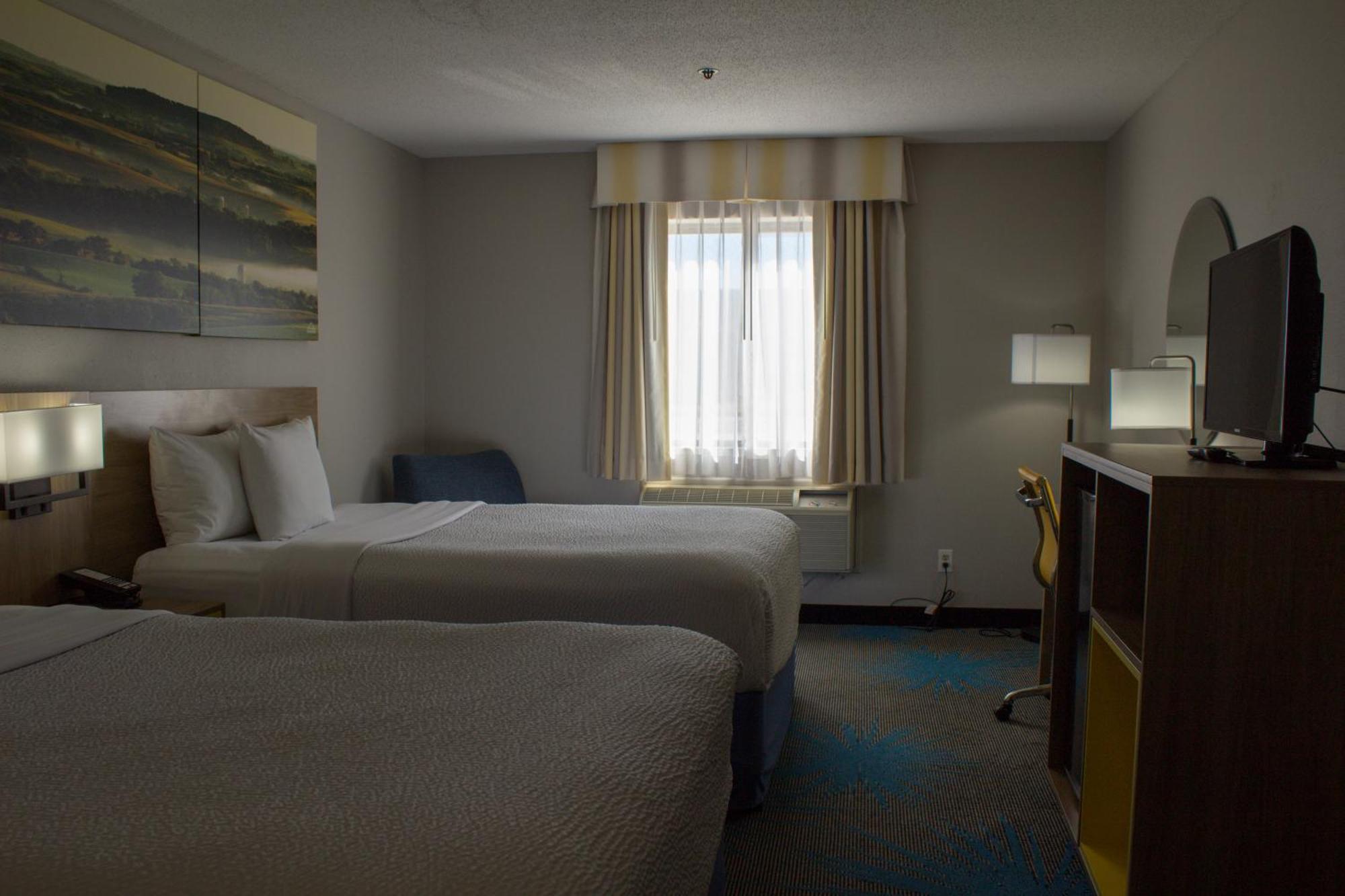 Double Room with Two Double Beds - Non-Smoking