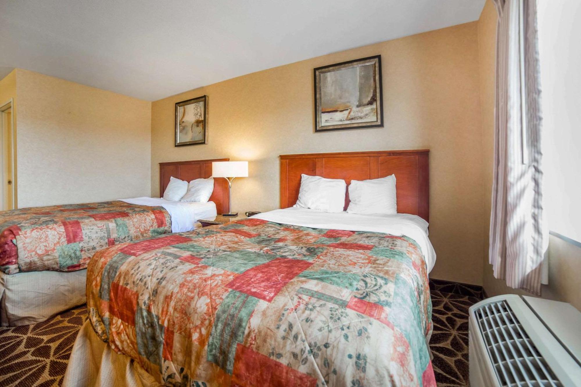 Double Room Two Double Beds Non-Smoking