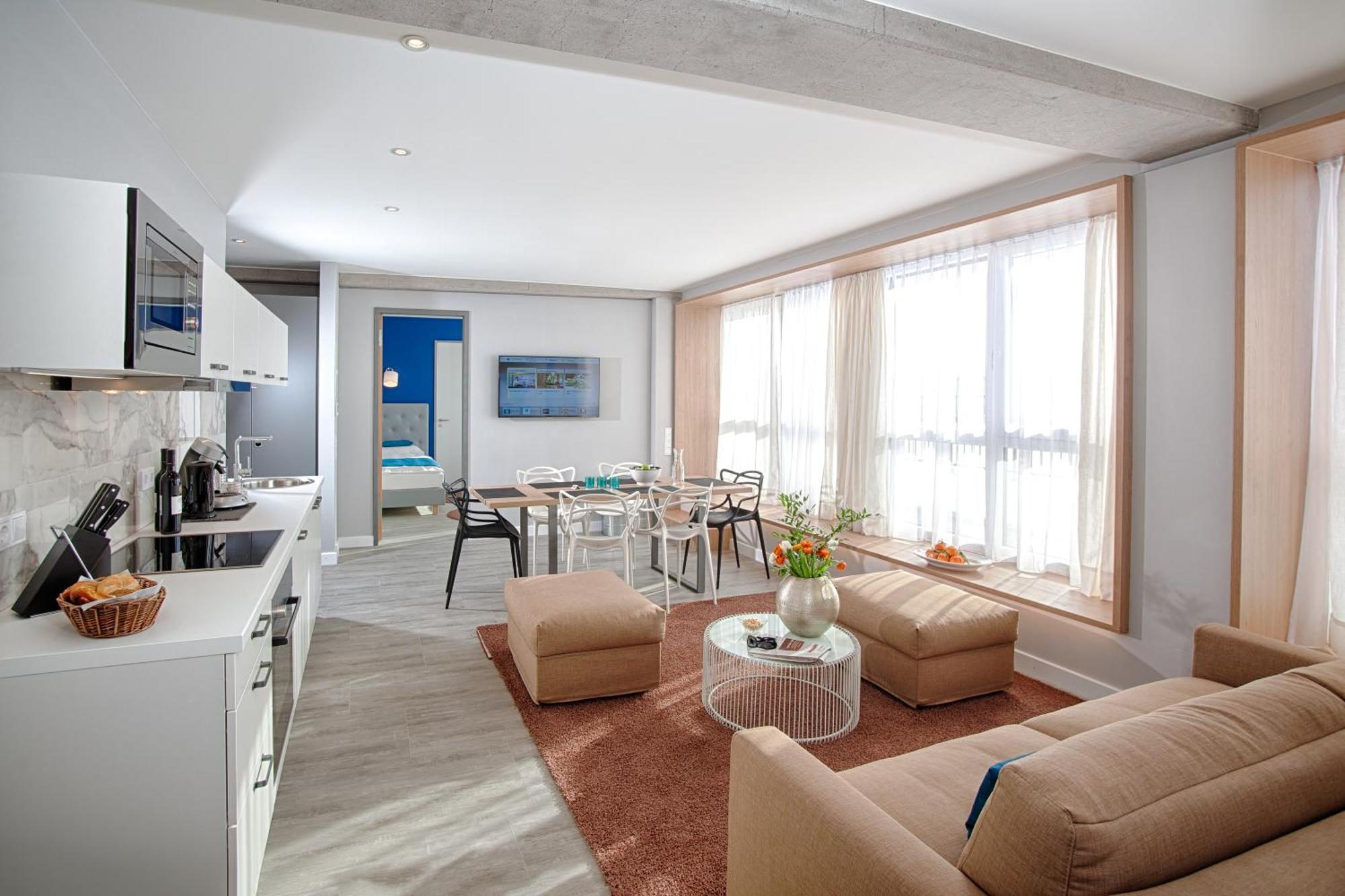 Two-Bedroom Apartment kitchenette terrace
