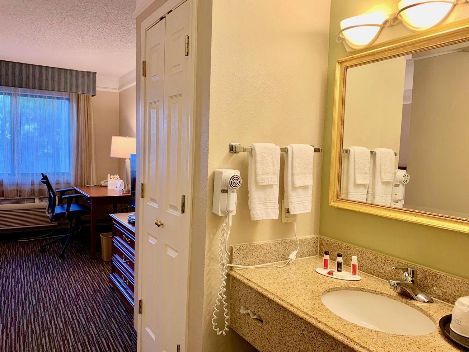 King Room Disability Access or Non-Smoking
