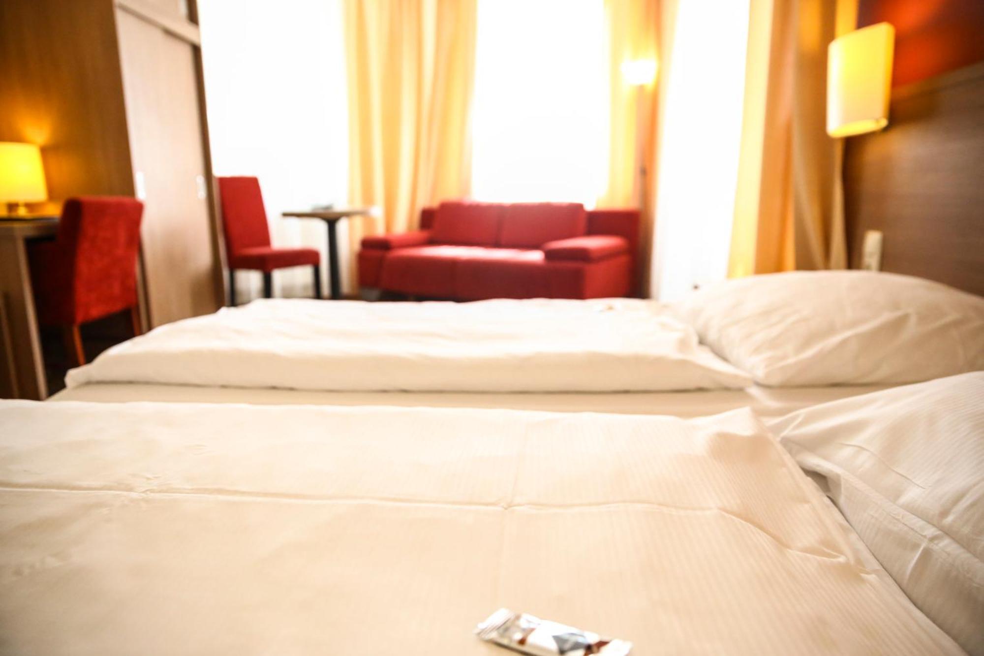 Deluxe Double Room,62283847:JPEG