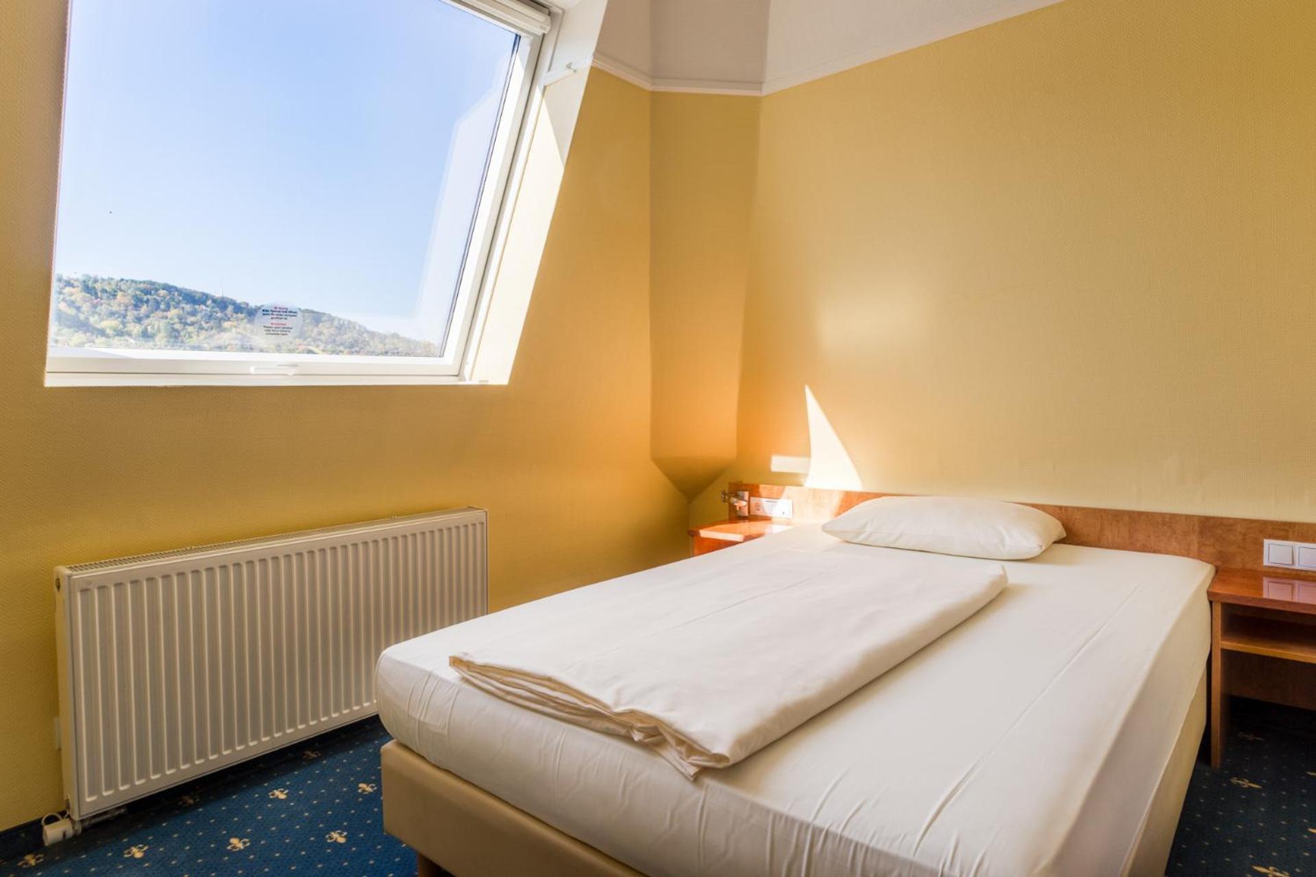 Superior Single Room
