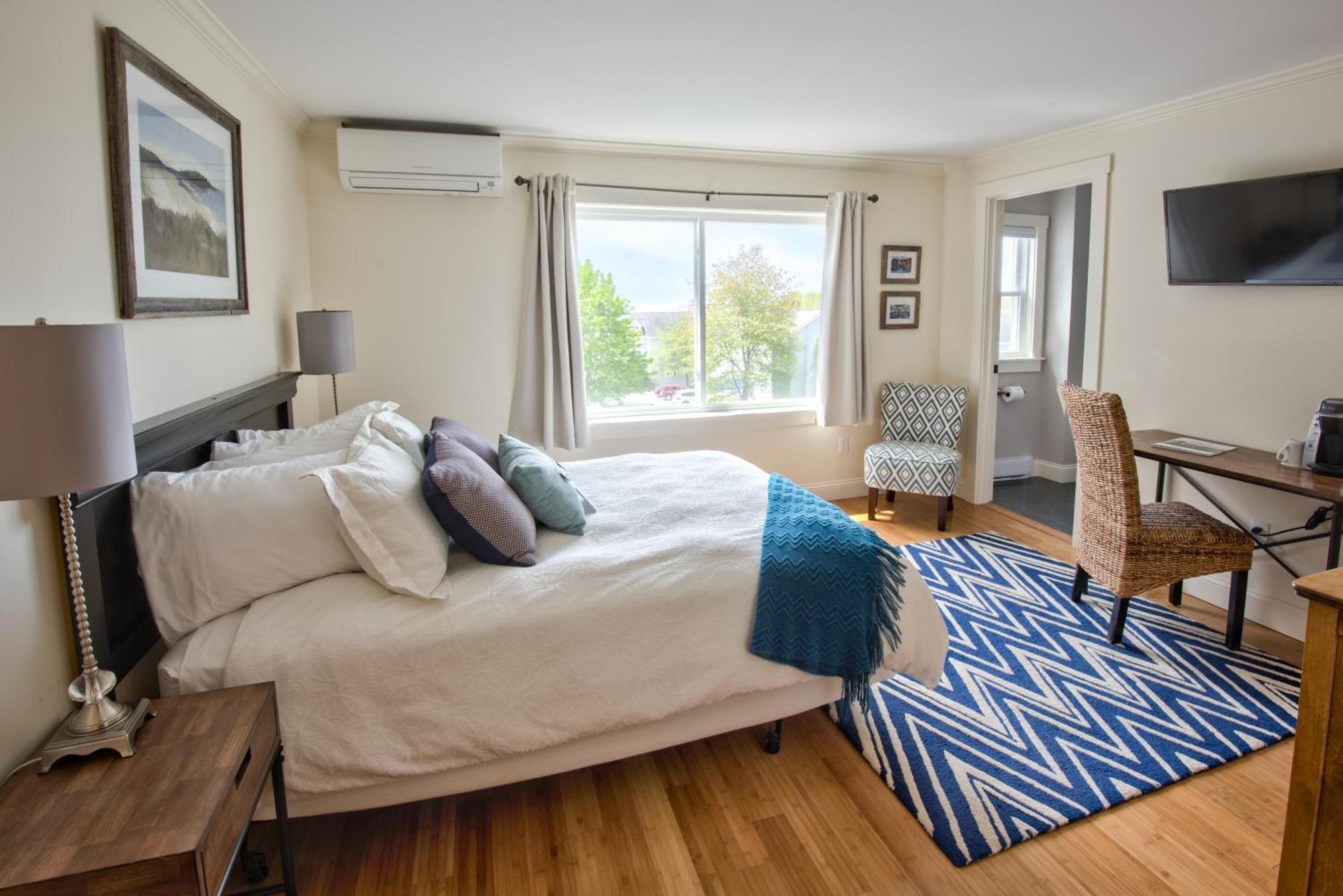 Carriage House Queen Village View