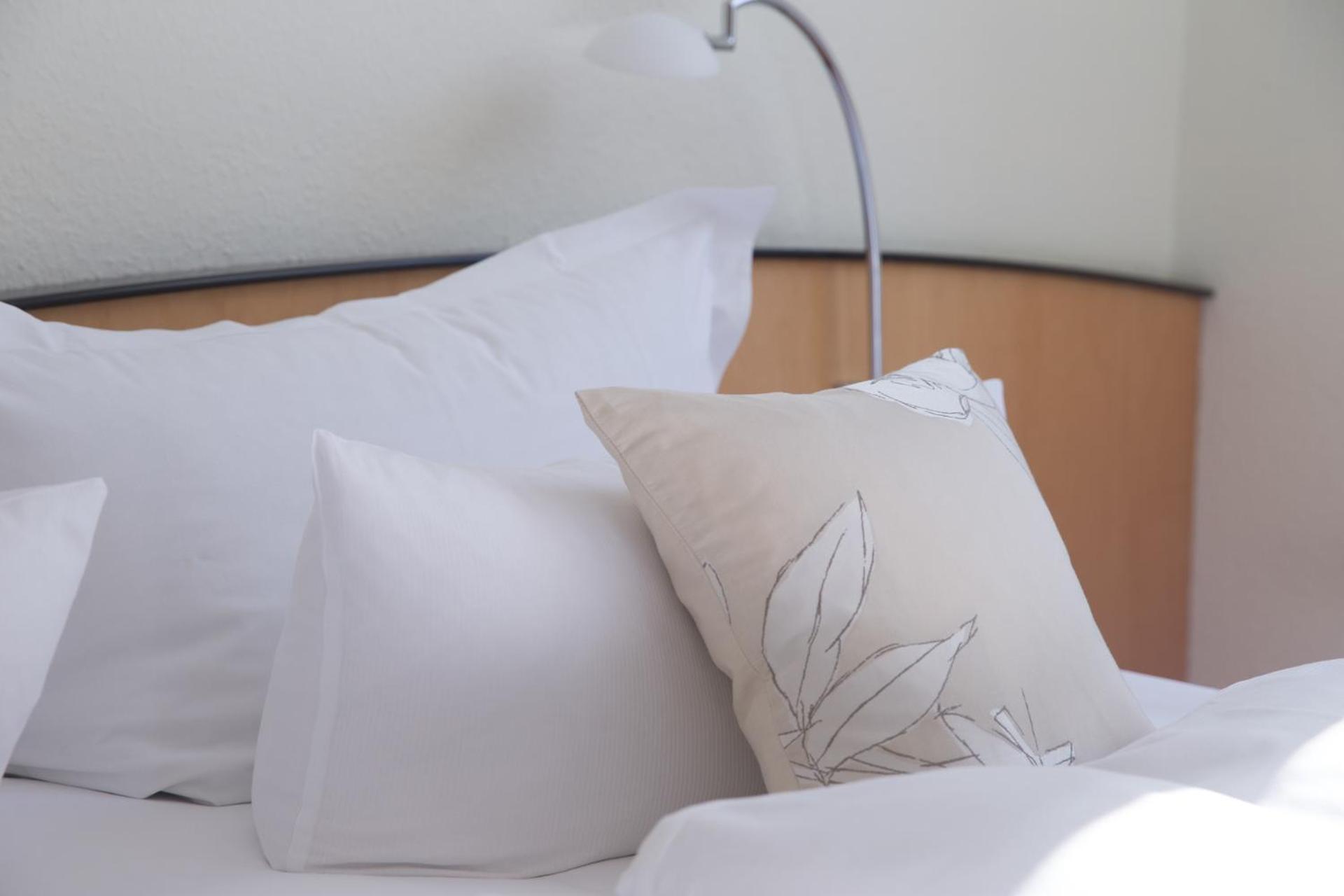 Standard Twin Room (Beds standing separately)