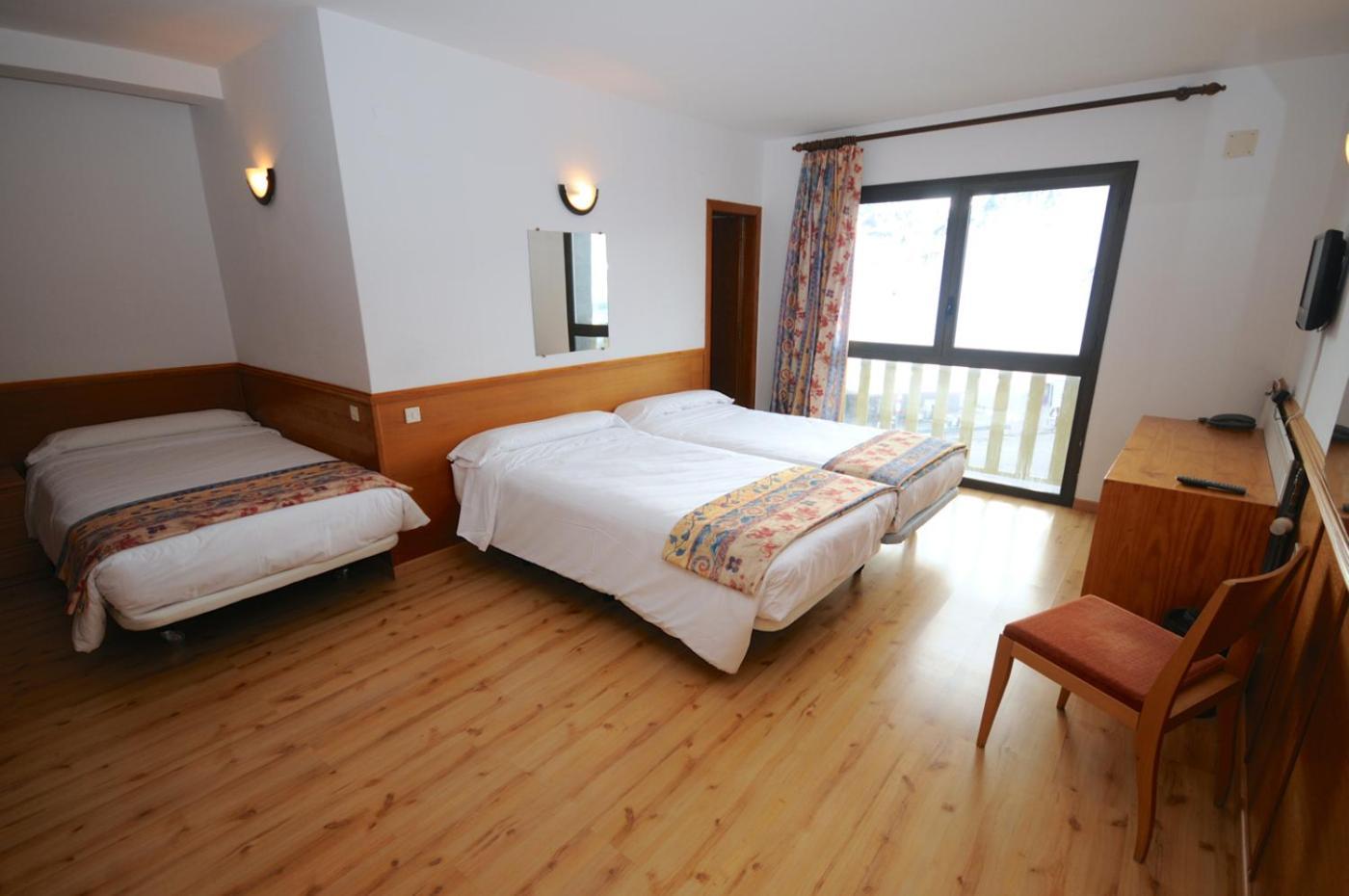 Triple Room