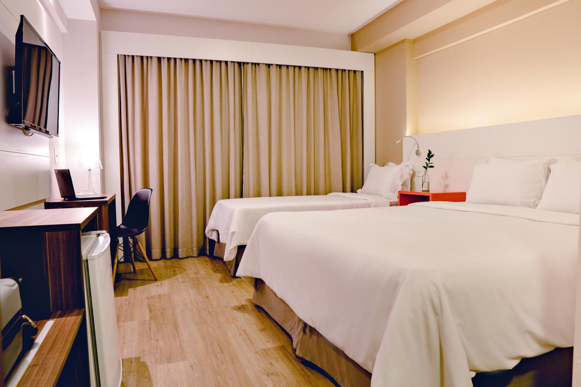 Luxury Triple 1 Queen Bed 1 Single Bed