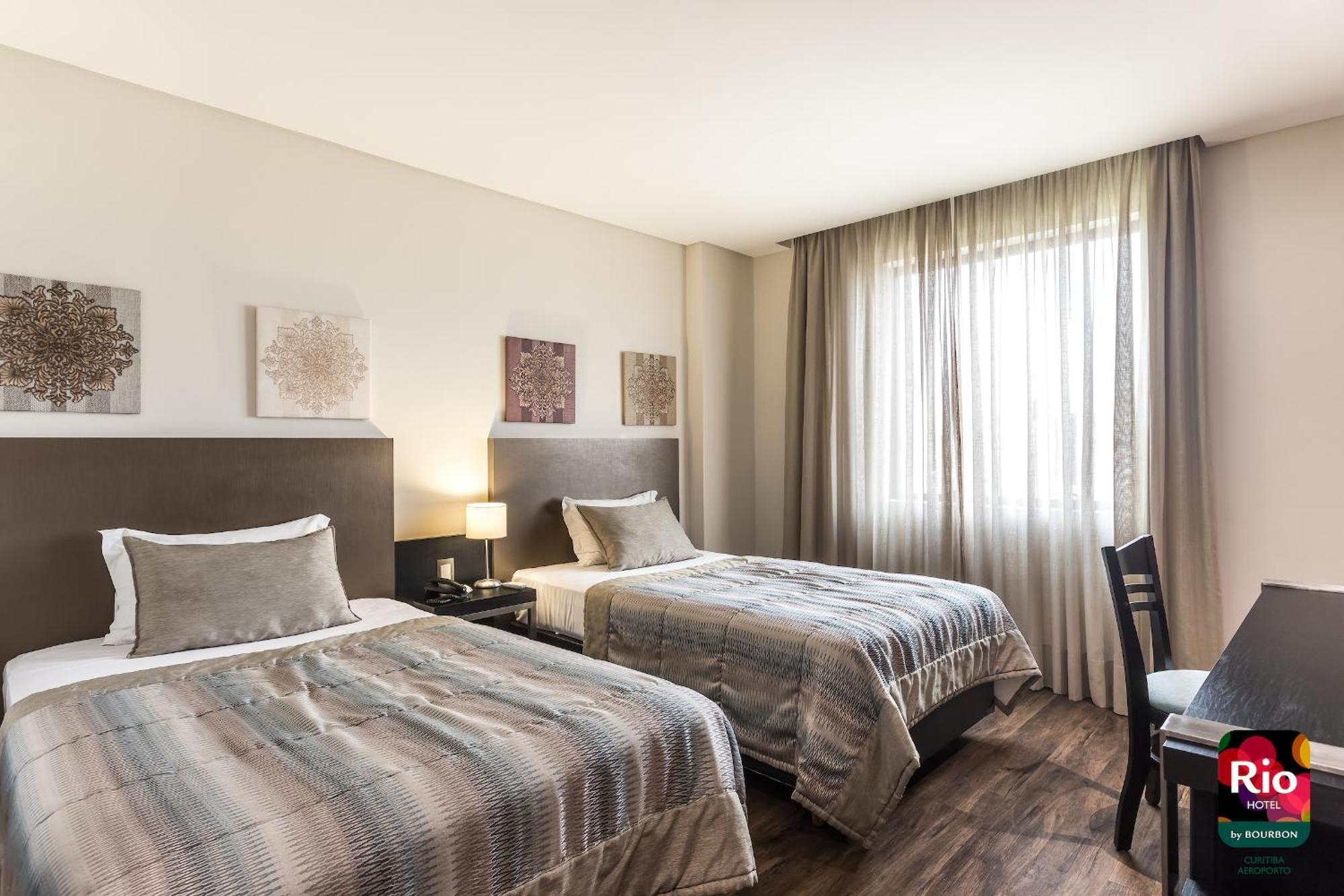 Quarto Superior com 2 Camas de Solteiro