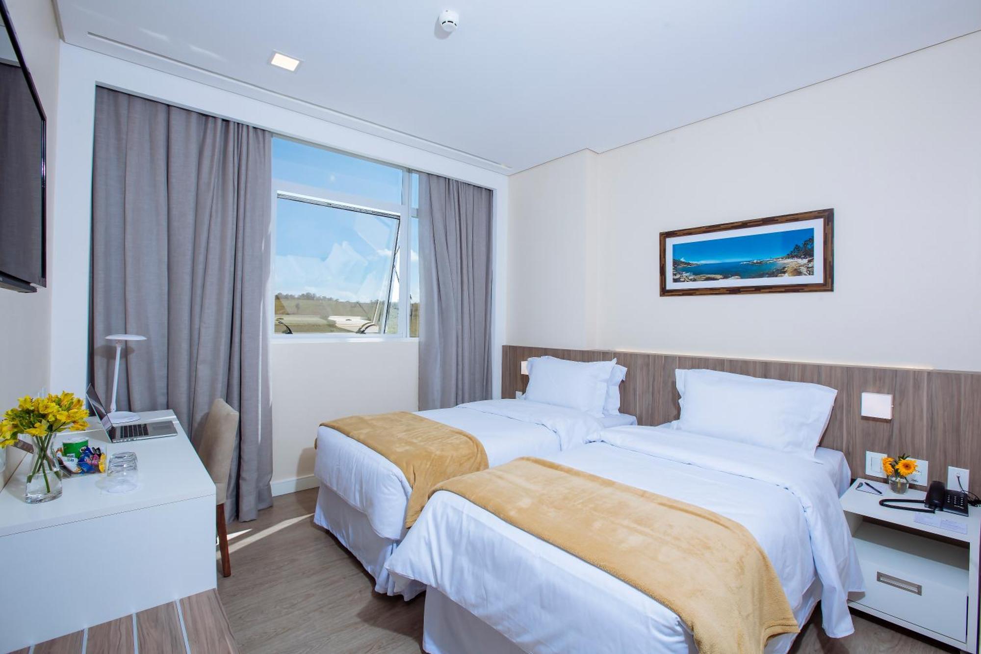 Superior Luxury Twin 2 Single Beds 1 Sofa Bed