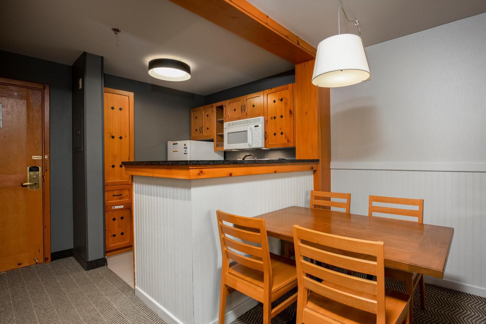 One-Bedroom Suite