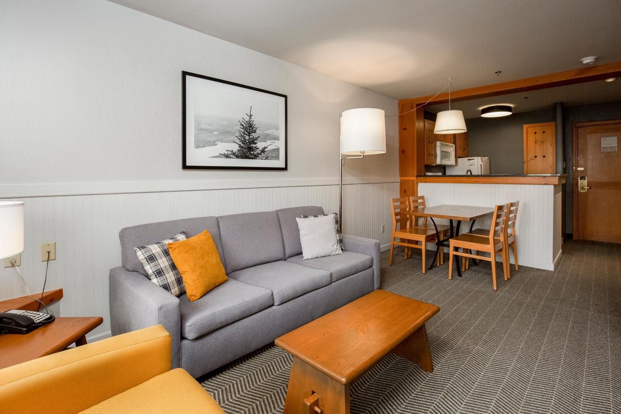 One-Bedroom Suite Two Queen Beds
