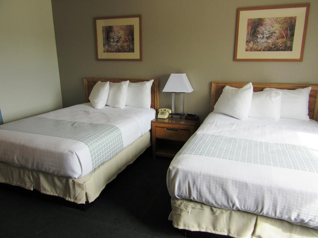 Superior Queen Room Two Queen Beds