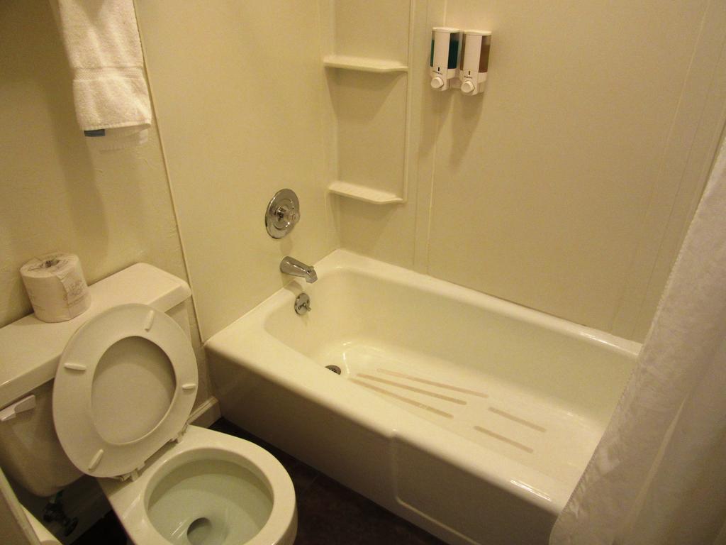 Queen Room Two Queen Beds Disability Access