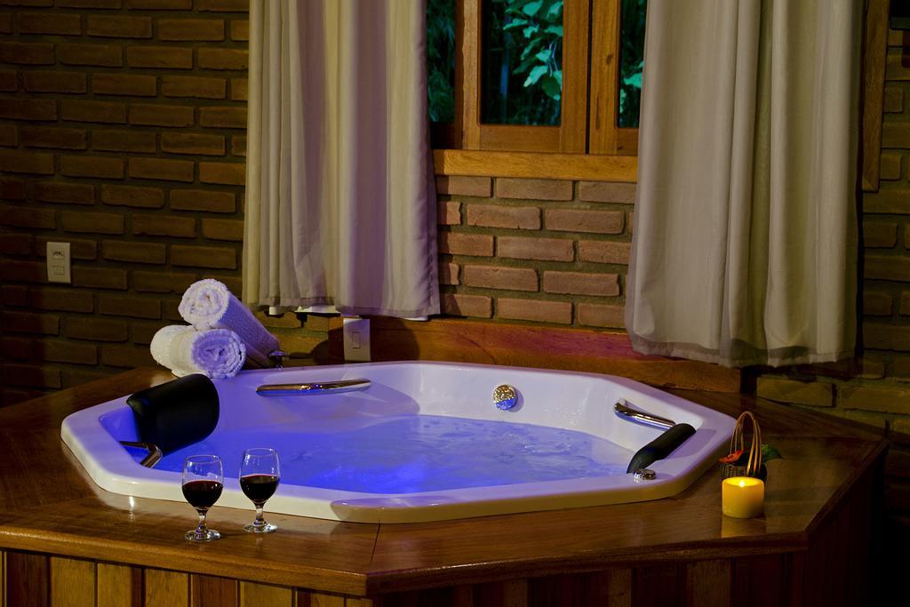 Master Chalet Hot Tub