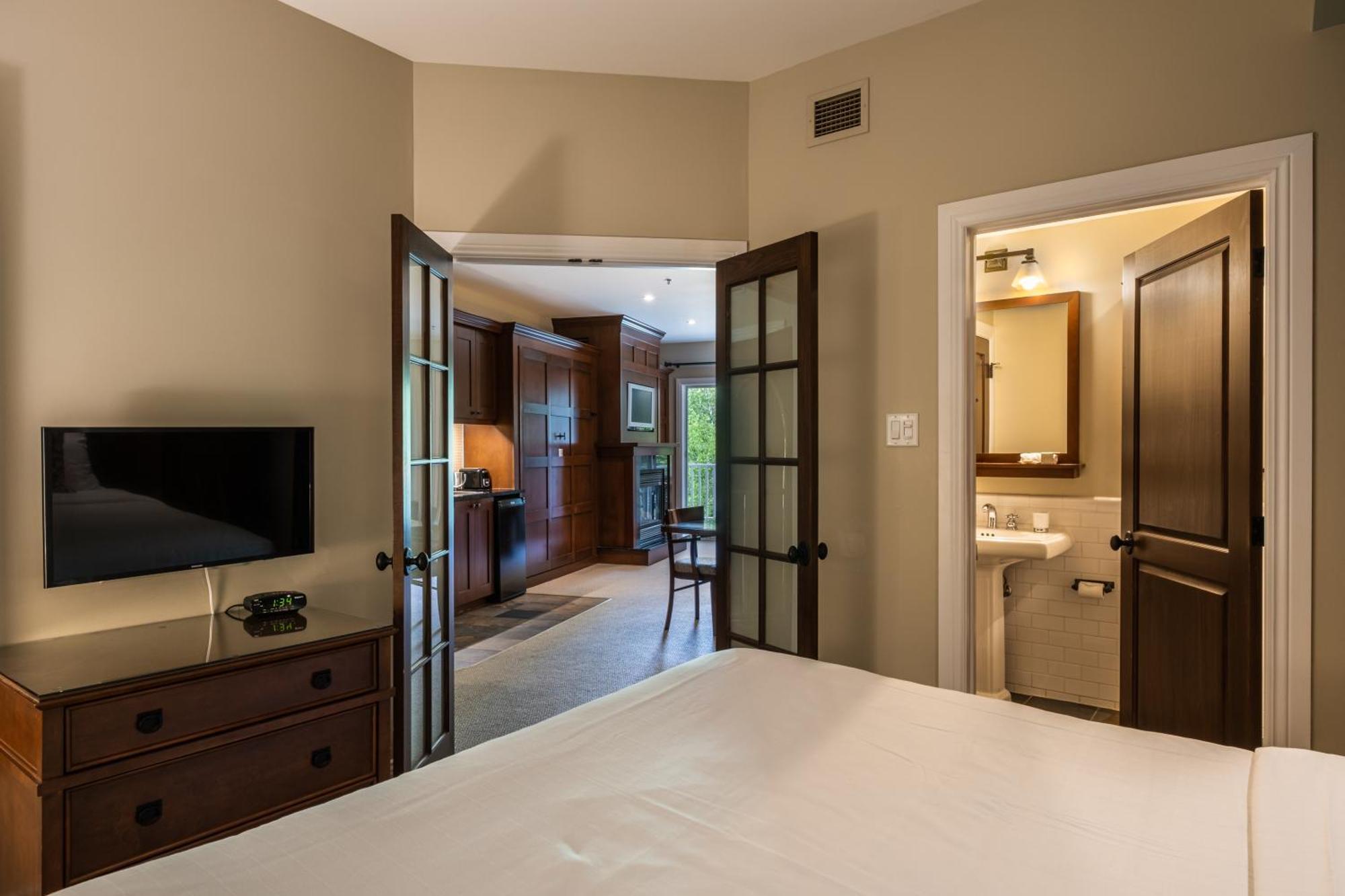 Two-Bedroom Family Suite