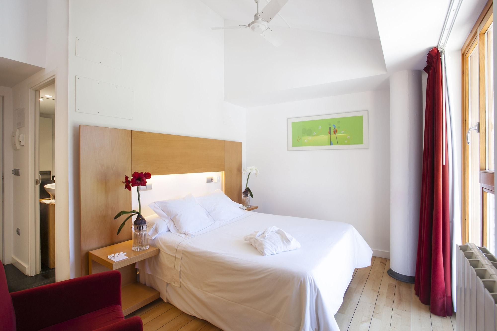 Small Double or Twin Room