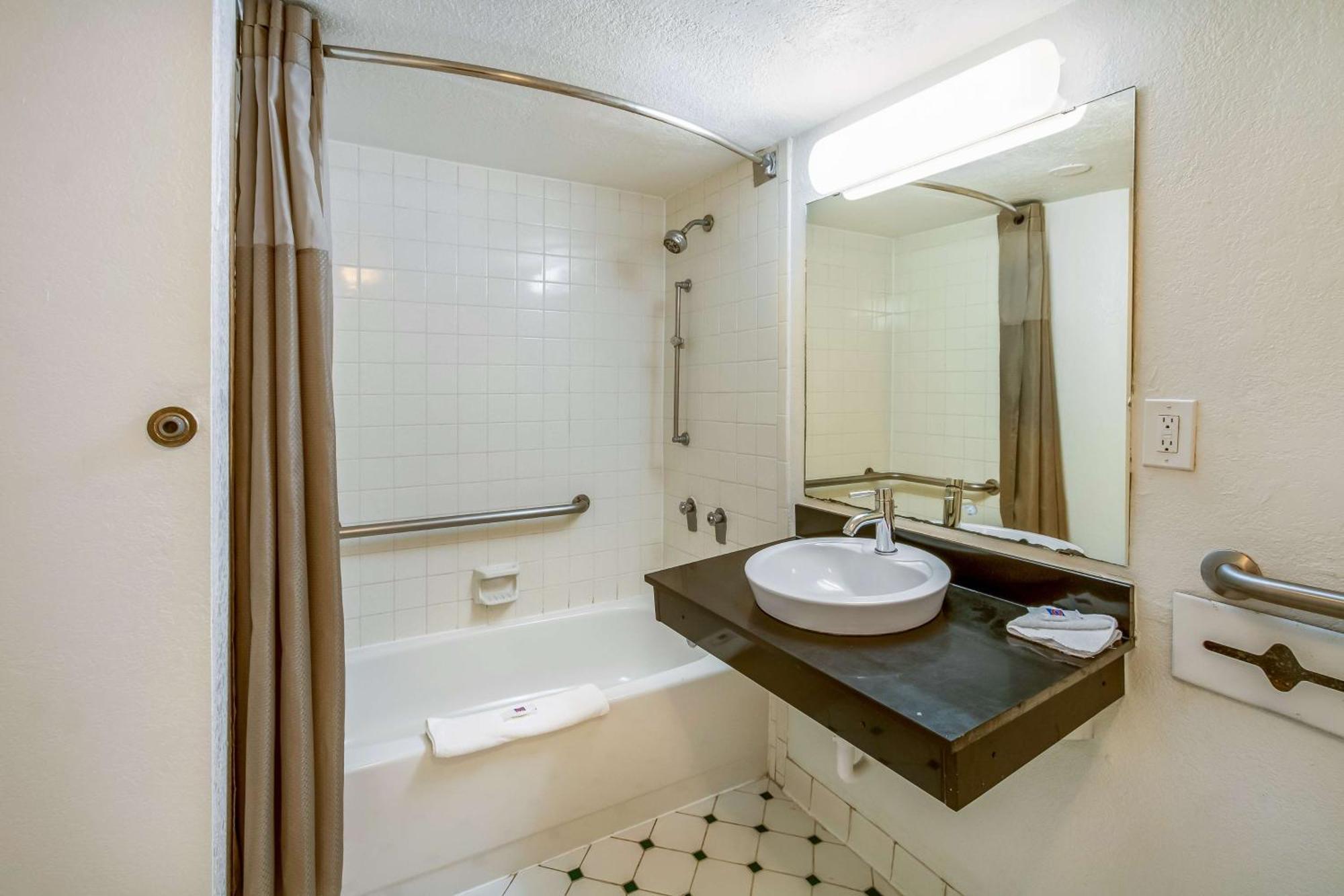 Family Room Private Bathroom